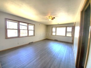 512 W 16th St in Sioux Falls, SD - Building Photo - Building Photo