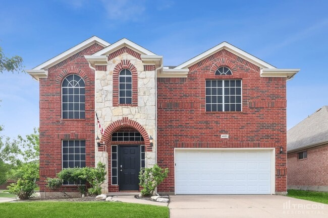 4601 Summer Oaks Ln