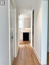 94 W 32nd St in Hamilton, ON - Building Photo - Building Photo