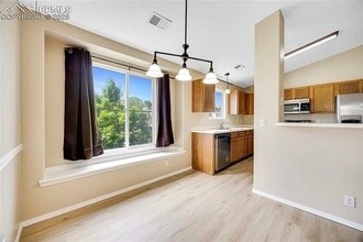 3630 Strawberry Field Grv, Unit G in Colorado Springs, CO - Foto de edificio - Building Photo