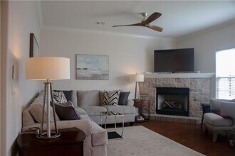 608 SW 5th St in Bentonville, AR - Building Photo - Building Photo