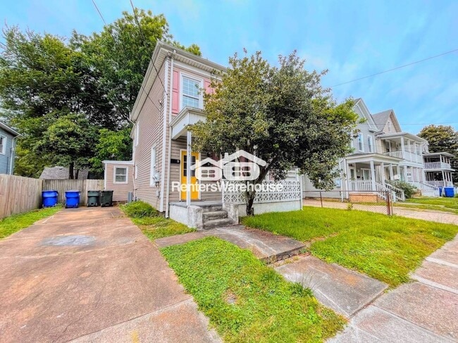 property at 1305 W 38th St