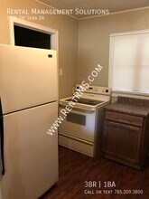 3208 SW Sena Dr in Topeka, KS - Building Photo - Building Photo