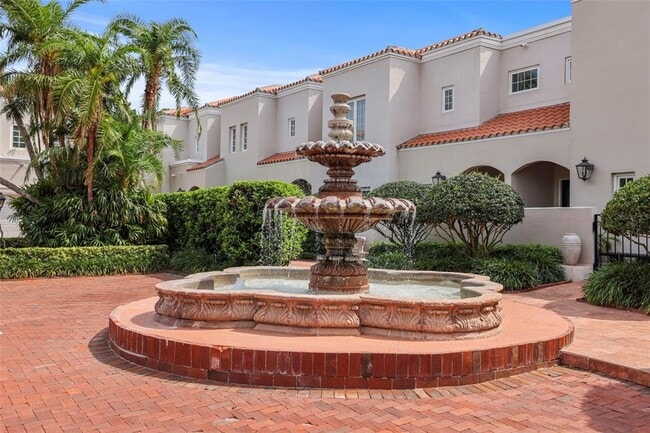 4941 Bayshore Blvd in Tampa, FL - Building Photo - Building Photo