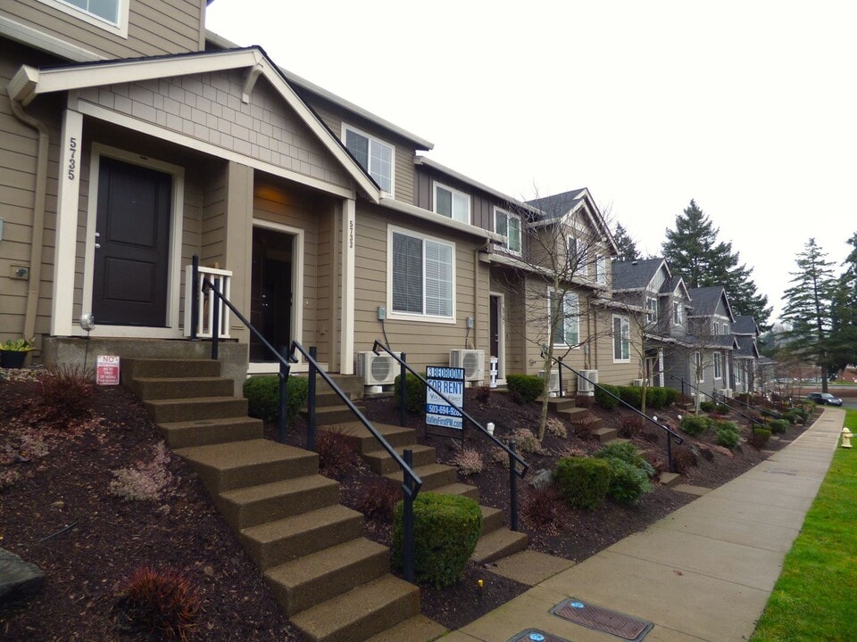 5733 Joynak St S in Salem, OR - Building Photo