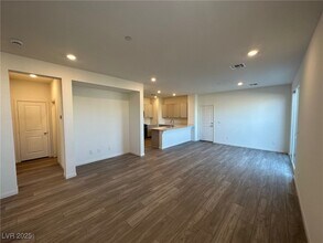 3620 Bitonto Ln in Henderson, NV - Building Photo - Building Photo
