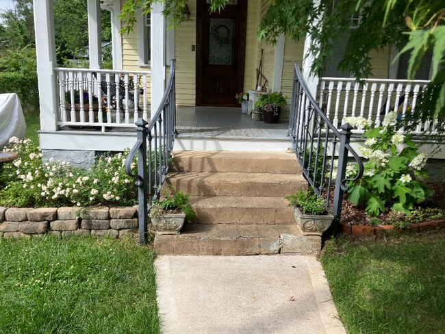 1905 Oak St in Chattanooga, TN - Building Photo - Building Photo