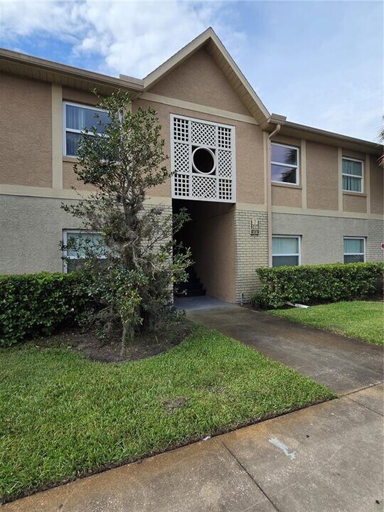 2416 Barley Club Ct in Orlando, FL - Building Photo