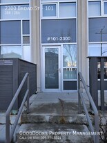 2300 Broad St in Regina, SK - Building Photo