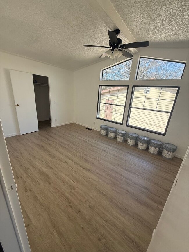 4710 Llano St in Granbury, TX - Building Photo - Building Photo