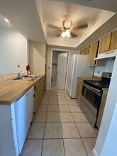 3223-3225 SW Santa Barbara Pl in Cape Coral, FL - Building Photo - Building Photo