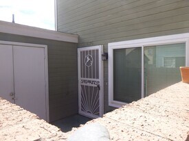 2301 E University Dr in Mesa, AZ - Building Photo