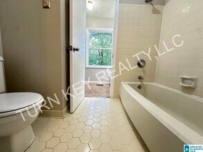 3891 Overton Manor Trail in Vestavia Hills, AL - Building Photo - Building Photo