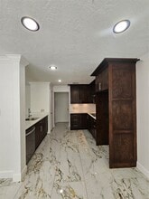 9207 Dairy View Ln in Houston, TX - Building Photo - Building Photo