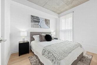 Solar Uniquartier – Eolia Apartments in Brossard, QC - Building Photo - Building Photo