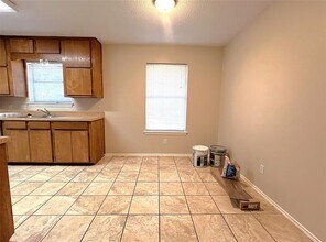 1106 Curtis Dr in Weatherford, TX - Building Photo - Building Photo