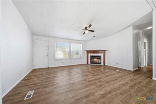 3034 Barr Ln in Copperas Cove, TX - Building Photo