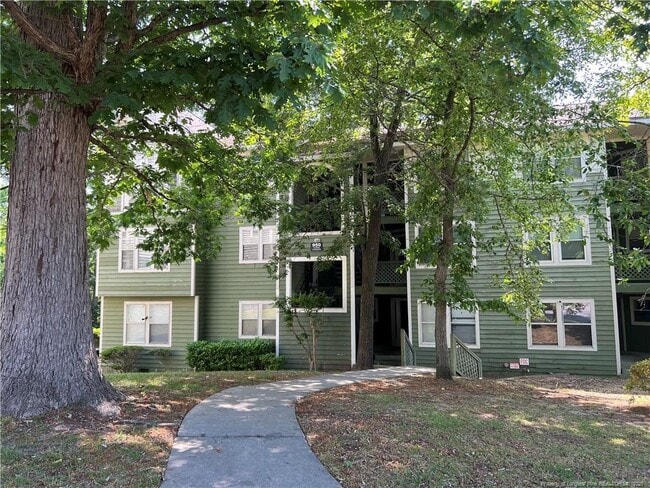 property at 950 Stewarts Creek Dr