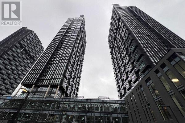 1 Quarrington Ln in Toronto, ON - Building Photo - Building Photo