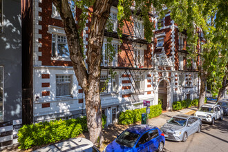 Tudor Arms Apartments in Portland, OR - Building Photo - Primary Photo