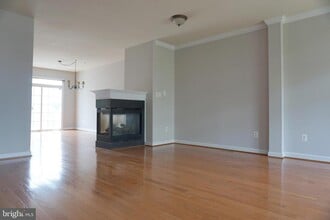 1107 Gaither Rd in Rockville, MD - Building Photo - Building Photo
