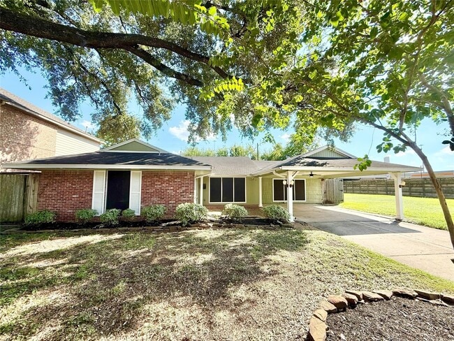 property at 5545 Pagewood Ln