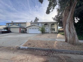1281 Sabal Dr in San Jose, CA - Building Photo