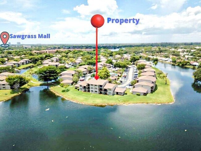9830 Nob Hill Ln in Sunrise, FL - Building Photo - Building Photo