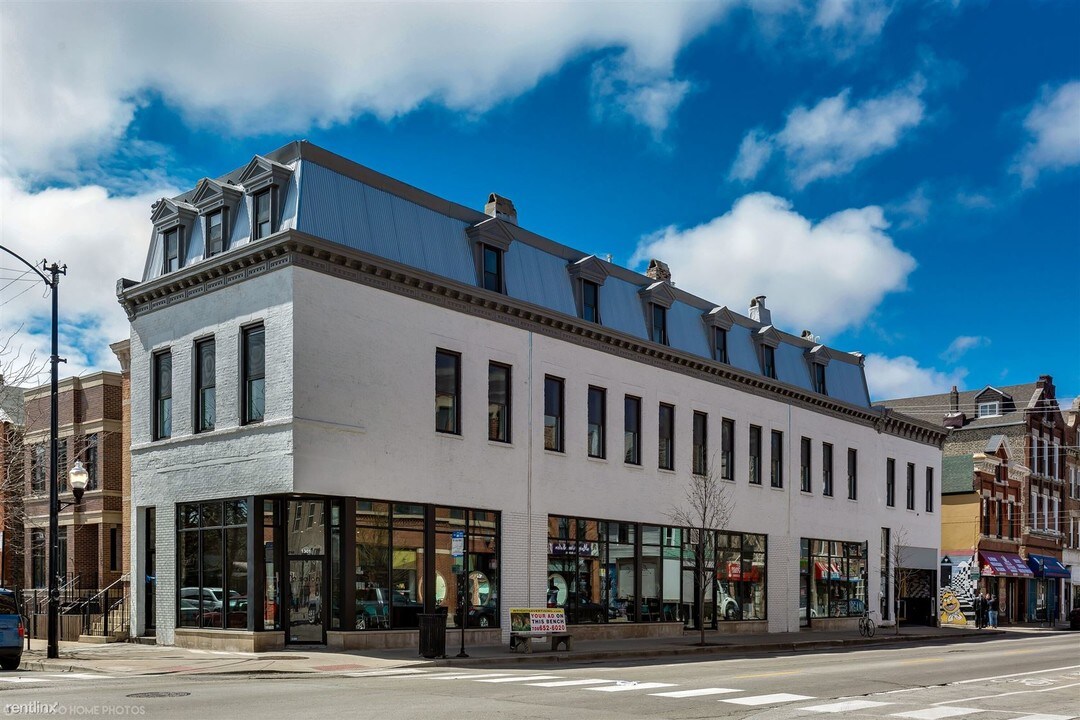 1800 S Throop St-Unit -# 2C in Chicago, IL - Building Photo