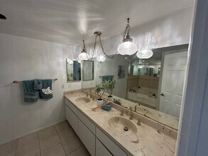 30041 Windward Dr in Canyon Lake, CA - Building Photo - Building Photo