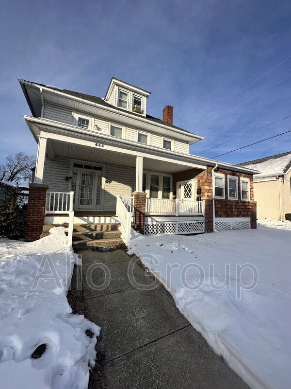 property at 655 Green St