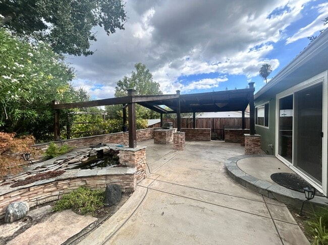 516 Webster Dr in Martinez, CA - Building Photo - Building Photo