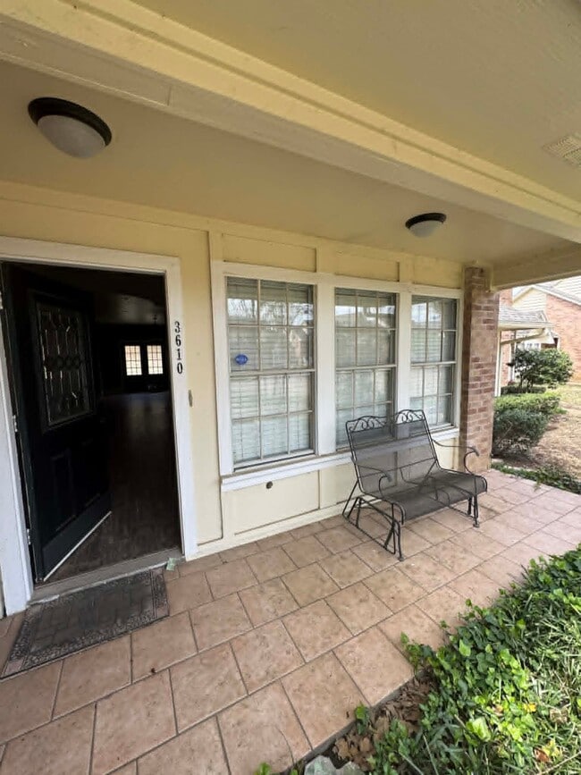 3610 Soft Wind Ct in Grapevine, TX - Foto de edificio - Building Photo