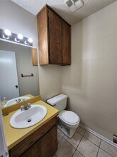 2016 W Sanford St in Arlington, TX - Building Photo - Building Photo