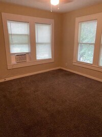 7012 Sherman St photo'