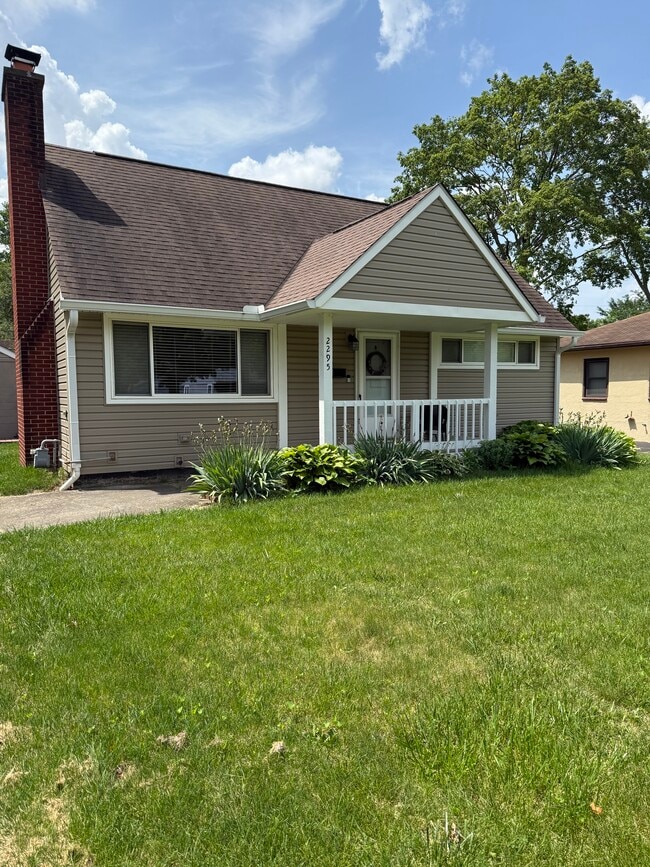 property at 2295 Shrewsbury Rd