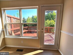 6235 Frosty Winter Ct in Centreville, VA - Building Photo - Building Photo