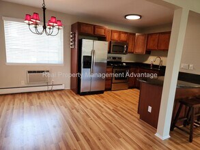 2420 Parmenter Blvd in Royal Oak, MI - Building Photo - Building Photo