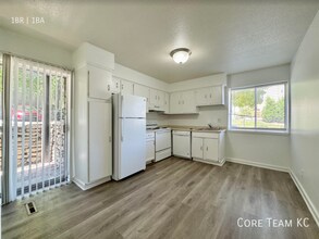 3802 Warwick Blvd in Kansas City, MO - Building Photo - Building Photo