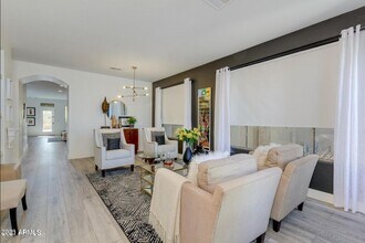 18525 W Paseo Way in Goodyear, AZ - Building Photo - Building Photo