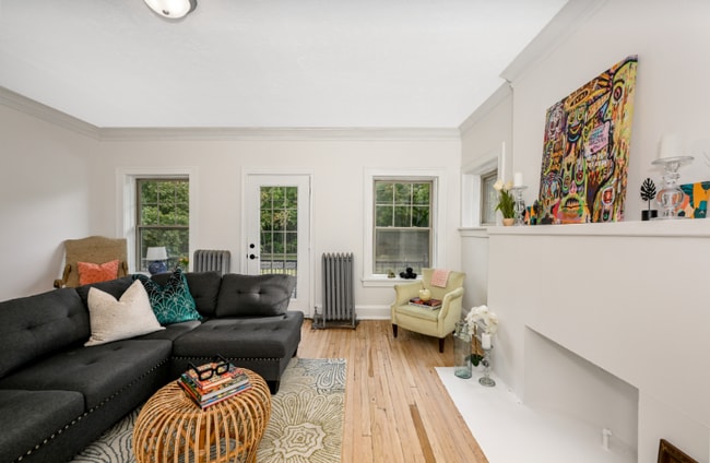 14148 Superior Rd in Cleveland Heights, OH - Foto de edificio - Building Photo