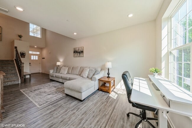 1744 Carlstedt Dr in Batavia, IL - Building Photo - Building Photo