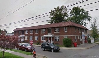 384 Skillen St in Buffalo, NY - Building Photo