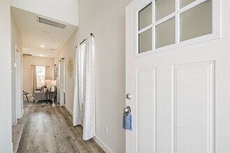 703 Majestic Eagle Ct in Houston, TX - Building Photo - Building Photo