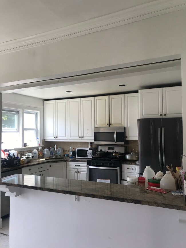 161 Franklin Ave in New Rochelle, NY - Building Photo - Building Photo