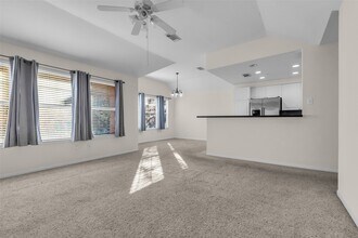 15 Scarlet Woods Ct in The Woodlands, TX - Building Photo - Building Photo