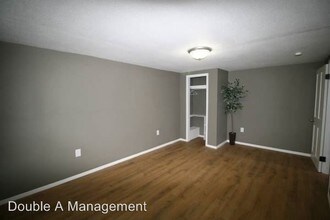 500 Pine St in Waterloo, IA - Building Photo - Building Photo
