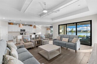 10575 Timber Creek Dr in Ft. Myers, FL - Building Photo - Building Photo