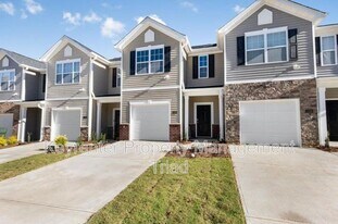 1122 Banworth Ct in Mebane, NC - Building Photo