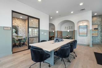 Mira Tempe in Tempe, AZ - Building Photo - Building Photo